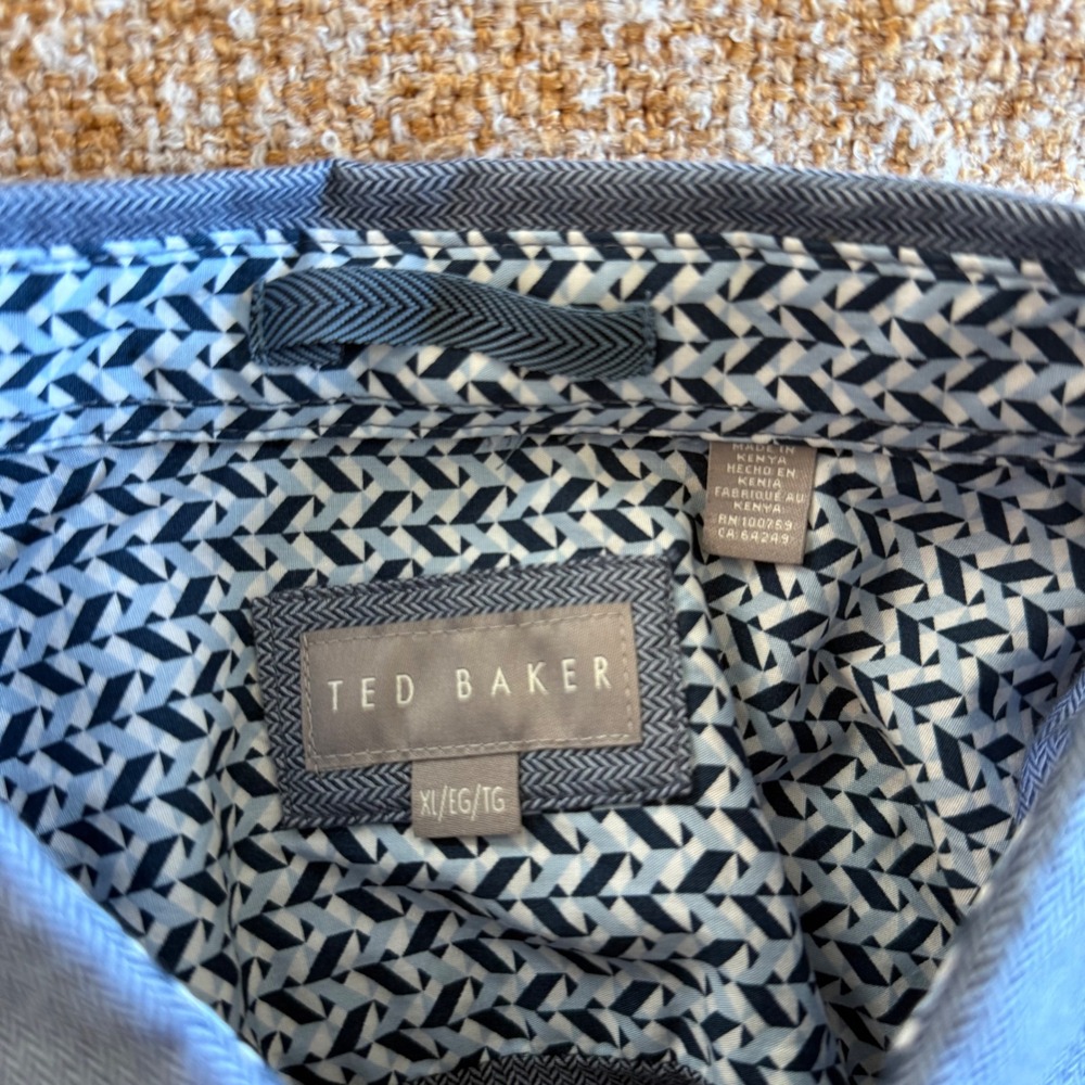 Ted Baker Mens XL Blue Herringbone Long Sleeve Button Down Shirt Formal Business - Picture 3 of 6